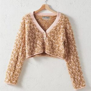 Kimchi Blue Meo Cardigan Pink Animal Print Cropped Button Front Women's NEW